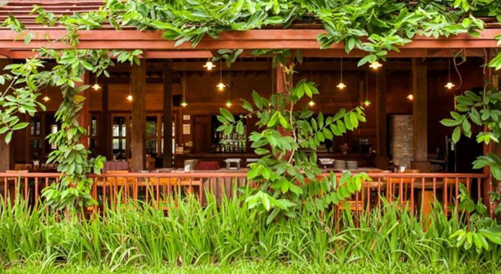 Riverhouse-The Teak House Mae Sariang Extérieur photo