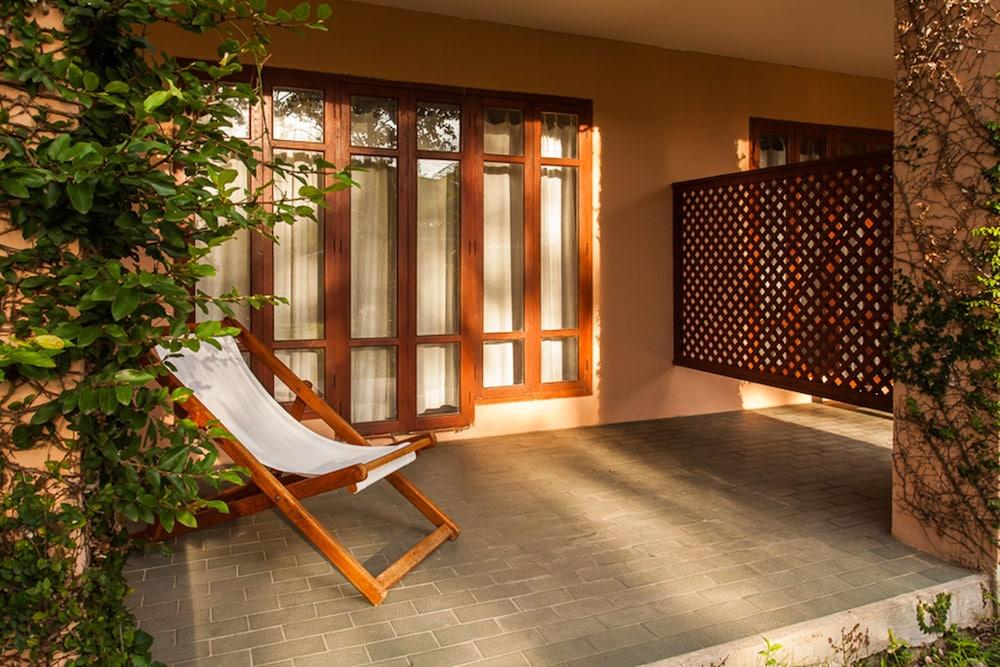 Riverhouse-The Teak House Mae Sariang Extérieur photo